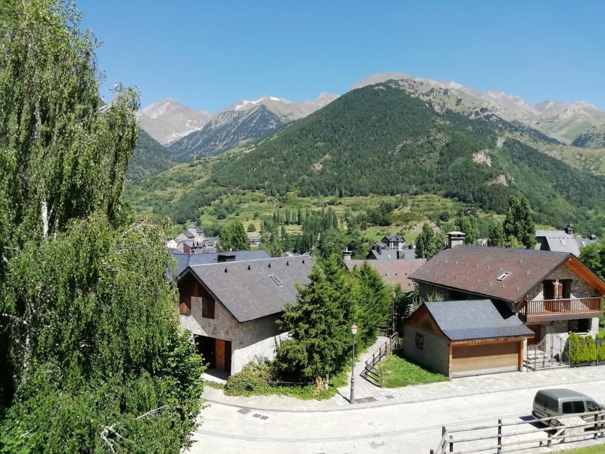 Apartamento Familiar Con Vistas Y Garage La Portiecha Lejlighed Sallent de Gállego Eksteriør billede