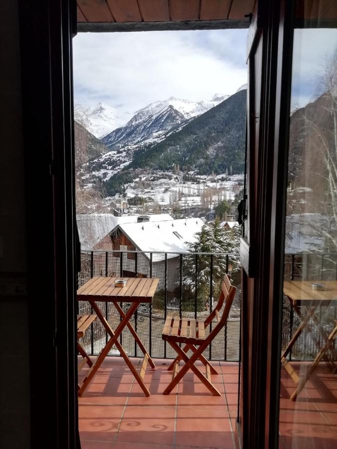 Apartamento Familiar Con Vistas Y Garage La Portiecha Lejlighed Sallent de Gállego Eksteriør billede
