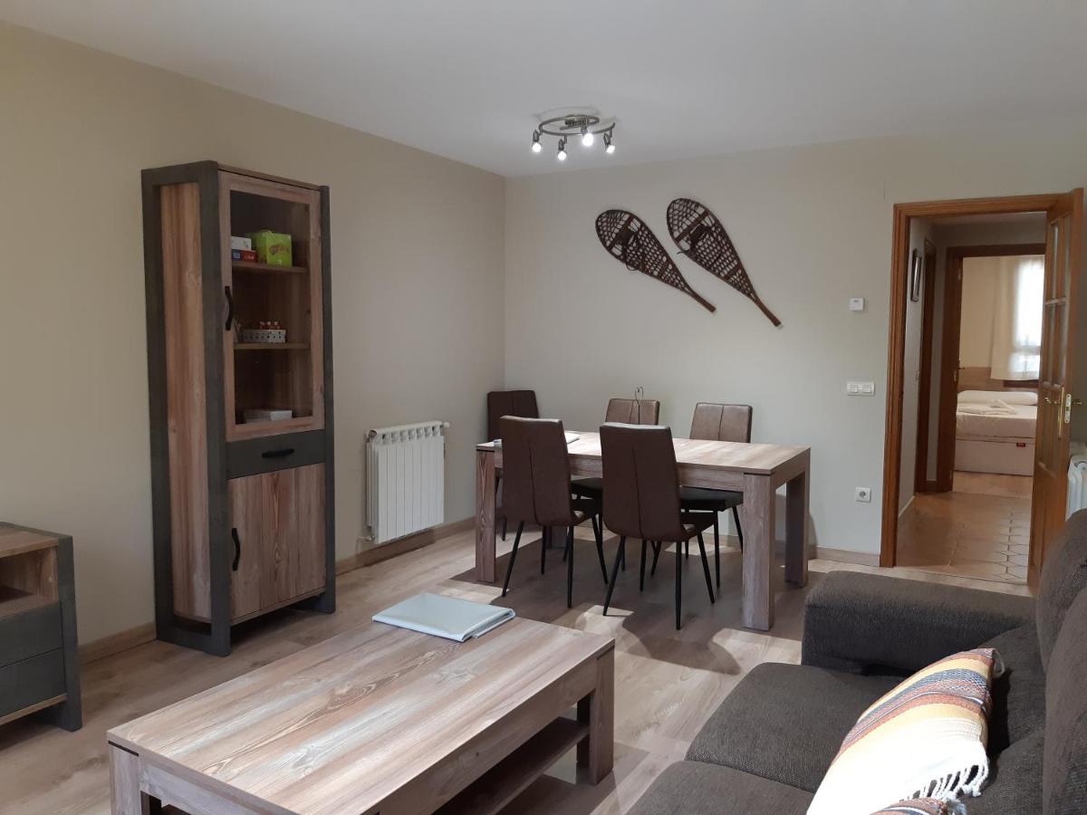 Apartamento Familiar Con Vistas Y Garage La Portiecha Lejlighed Sallent de Gállego Eksteriør billede