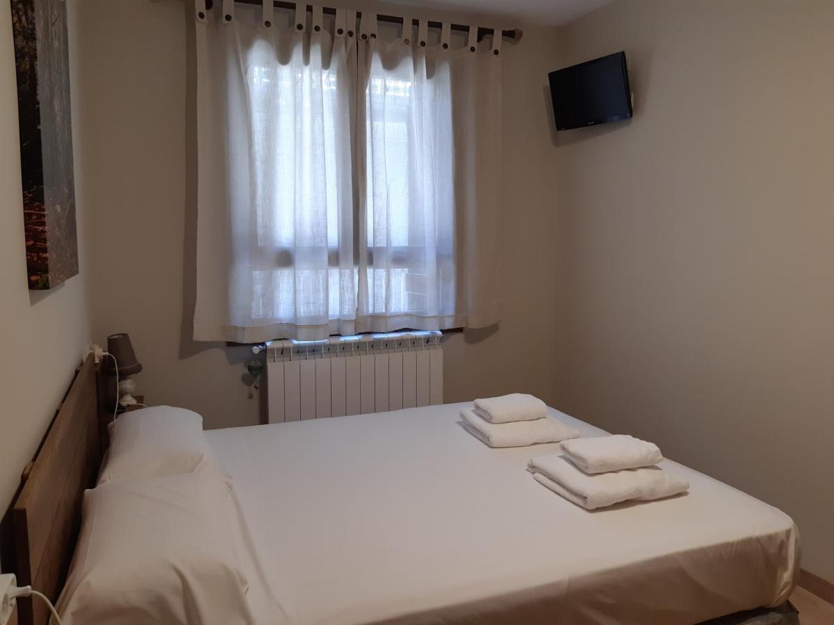 Apartamento Familiar Con Vistas Y Garage La Portiecha Lejlighed Sallent de Gállego Eksteriør billede